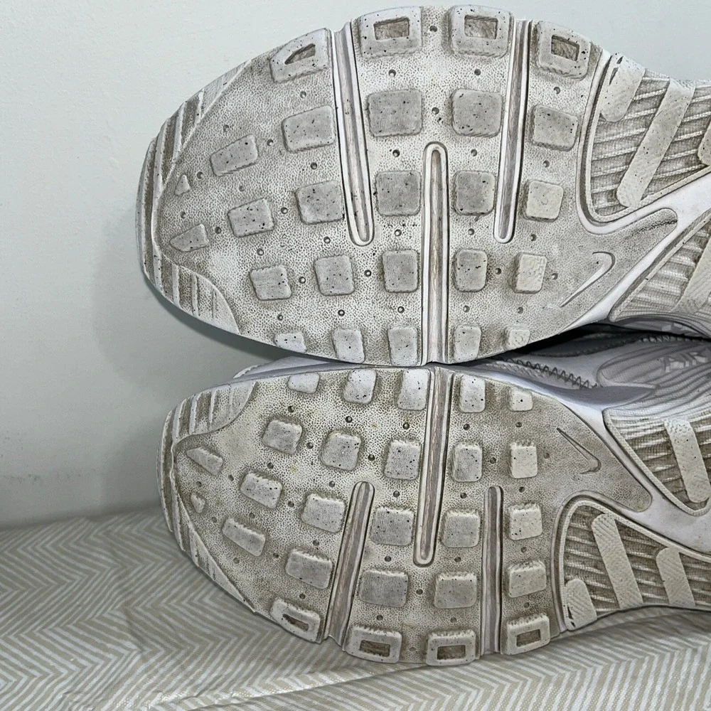 Nike Air Max Excee Womens‎ Sneakers 8.5 Pure White Running Shoes CD5432-114